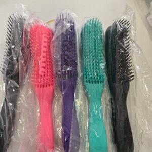 Detangling brush (assorted)